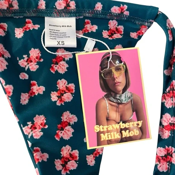 Strawberry Milk Mob Gecko Top And Bottom 2-Piece Floral Bikini — XS And S - Picture 10 of 16